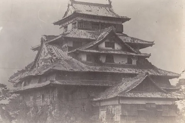 松江城